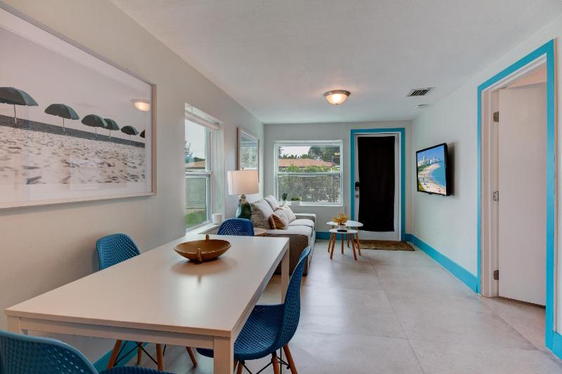 Shorecrest 2 - 10 Mins to Beach & Design District! — забронировать отель в Майами