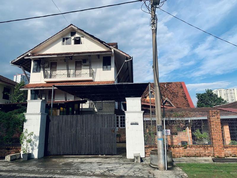 DE OFA HOMESTAY KL — комфортный отель в Куала-Лумпуре