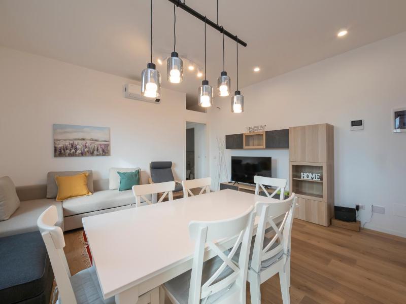 Цены на [IHost Flat] - Giambellino 131-2 в Милане