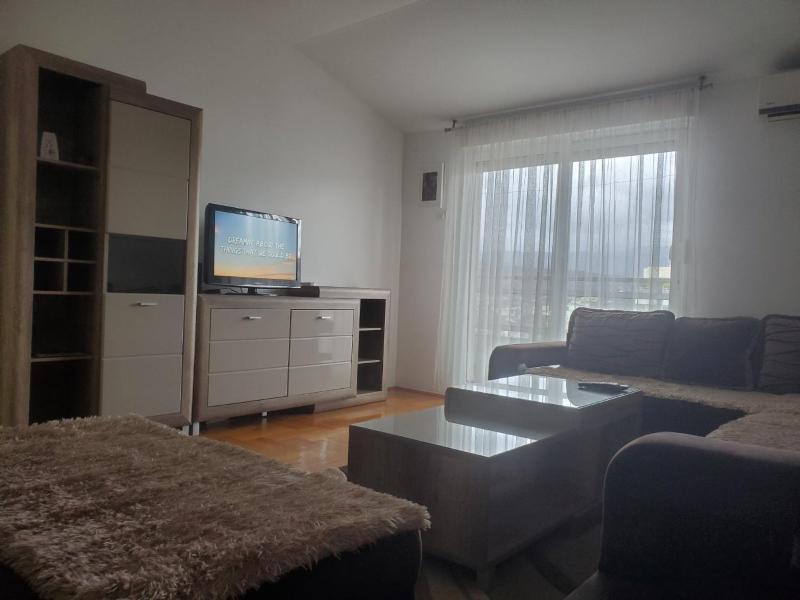 Apartman Nevena — забронировать отель в Подгорице
