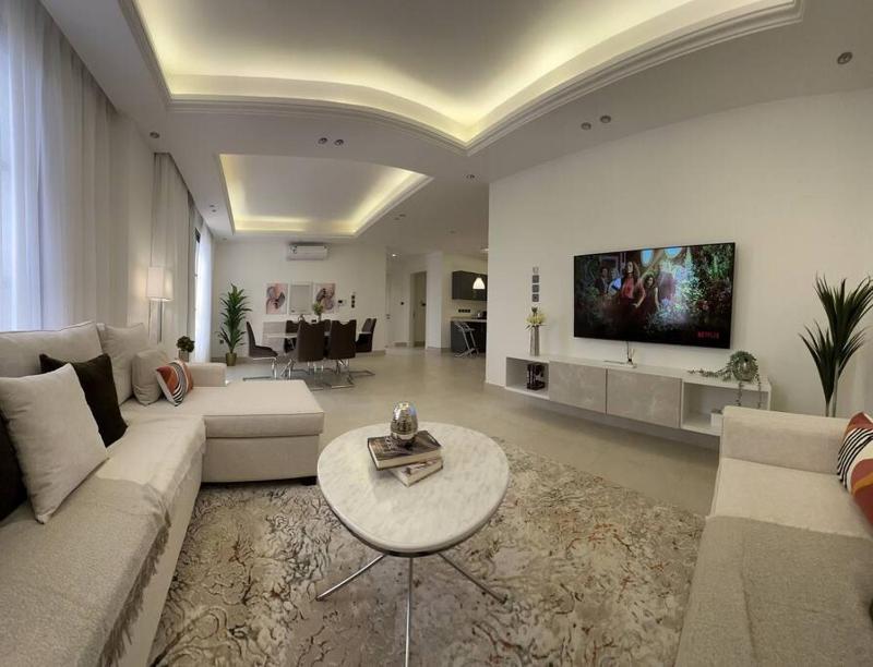 Modern apartment with two rooms and living room. — забронировать отель в Рияде