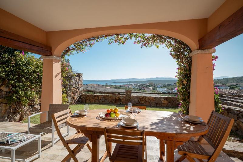 I Poggi 4 a Olbia - Lussuoso apt vista mare e montagna