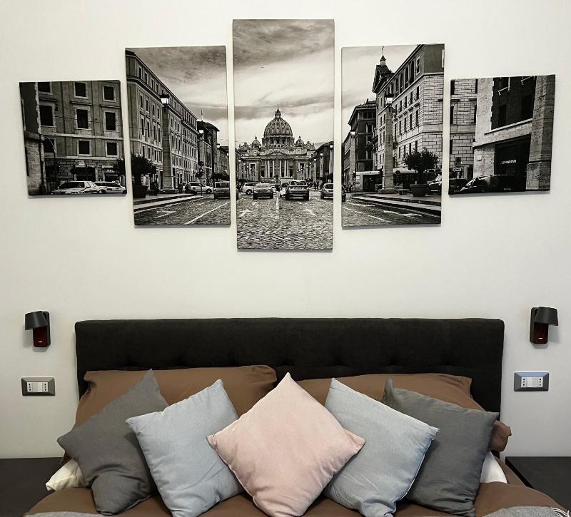 Цены на Love4Rome Guest House в Риме