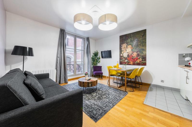 206- Appartement spacieux face jardins des Plantes — отель с удобствами в Париже
