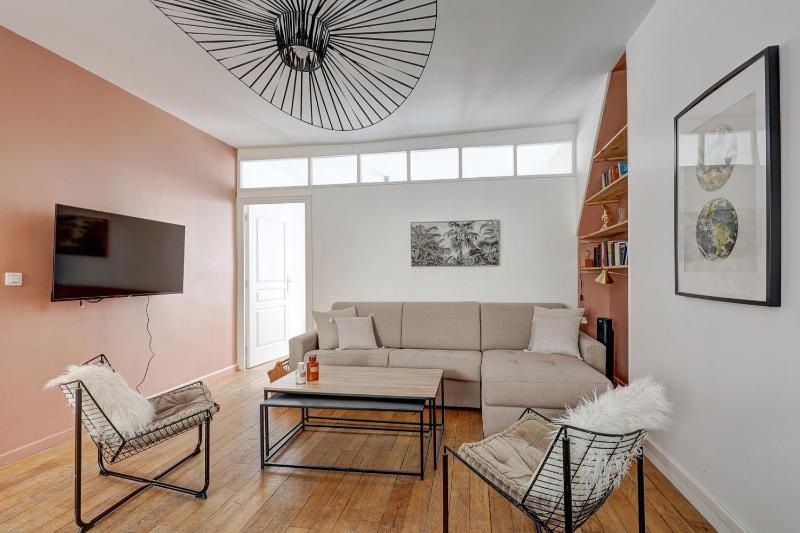 Цены на 345 Suite Abou - Superb apartment in Paris в Париже