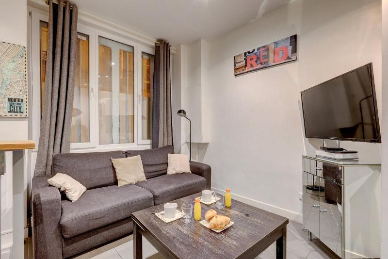 344 Suite Angouleme - Superb apartment in Paris — отель с удобным расположением в Париже