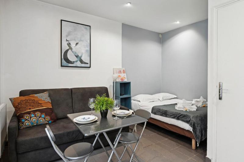 324 Suite Vanves - Superb Apartment in Paris — отель с удобствами в Париже