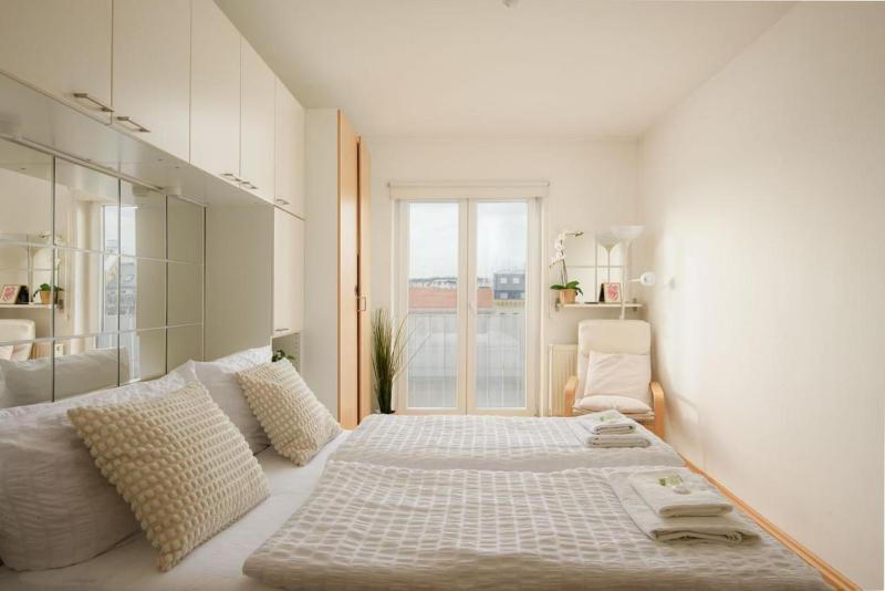 Modern Vienna Apartment in Prime Location — забронировать отель в вене