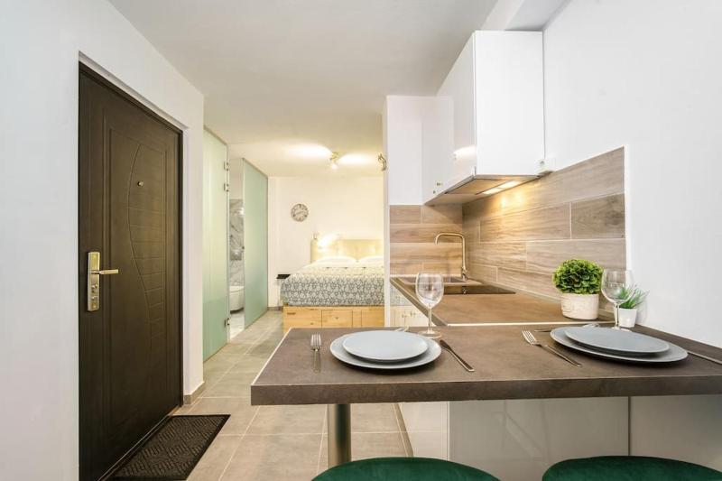 Цены на Modern boutique apartment в Афины