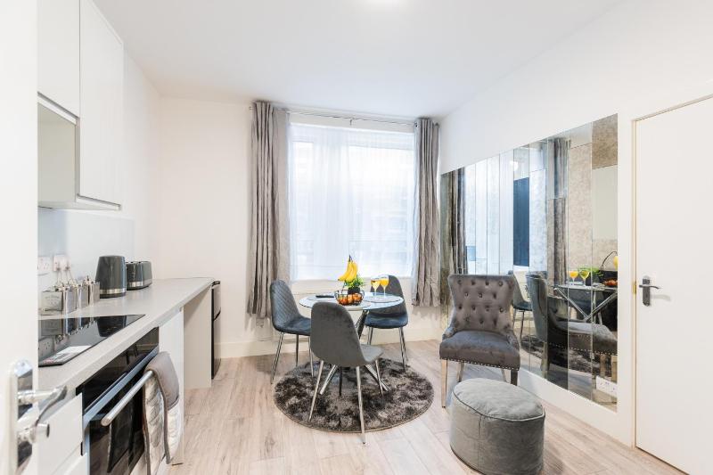Cozy 1 Bedroom apartment, 30 mins to Oxford street by tube C — отзывы гостей и цены