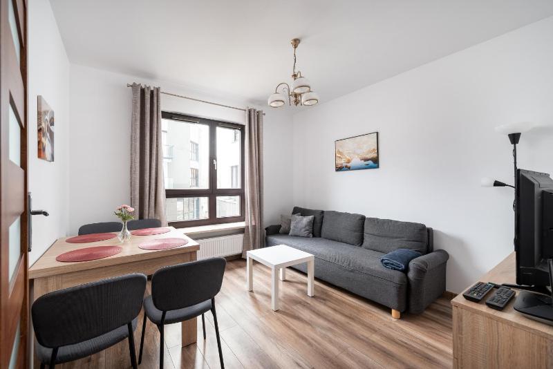 Metro Plocka Cosy Apartment — забронировать отель в Варшаве