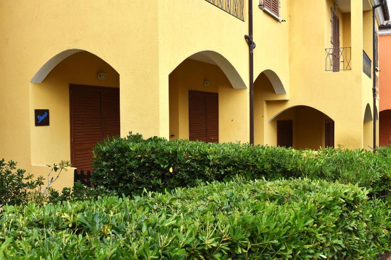 OHANA a Palau - Rilassante Appartamento con Giardino