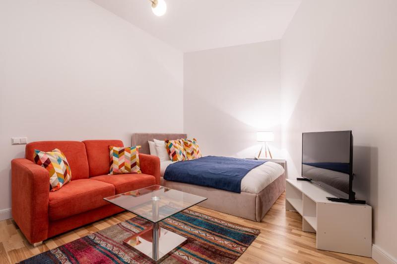 Lacplesa Studio Apartments by Innorental — отель с удобным расположением в риге