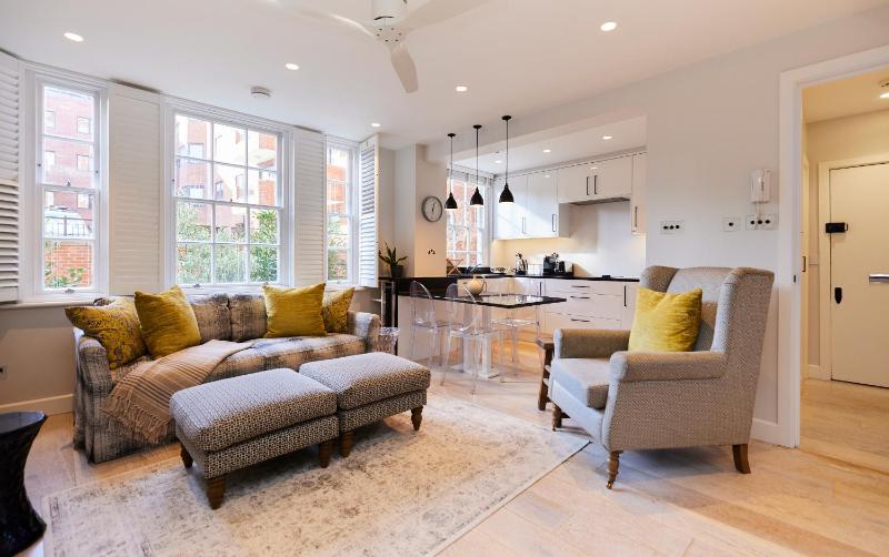Цены на The Chelsea Haven - Glamorous 1BDR Flat в Лондоне