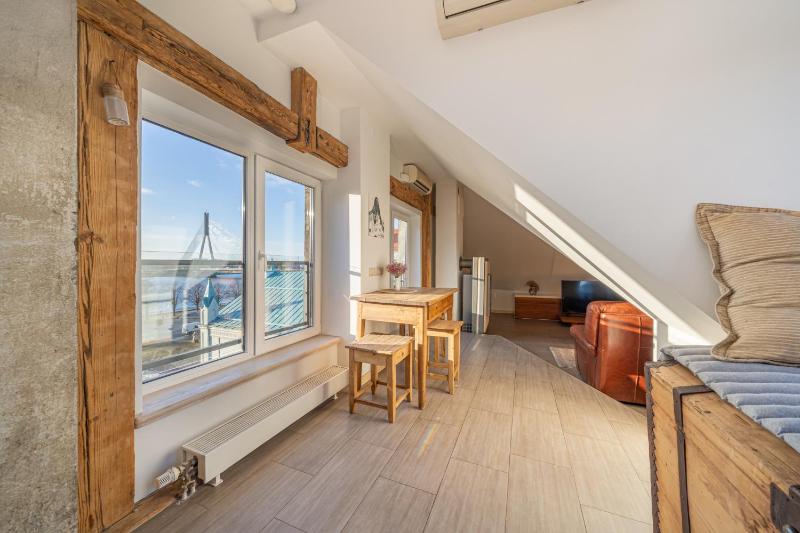 Castle Street Rooftop Retreats by Innorental — отель в риге, Латвия