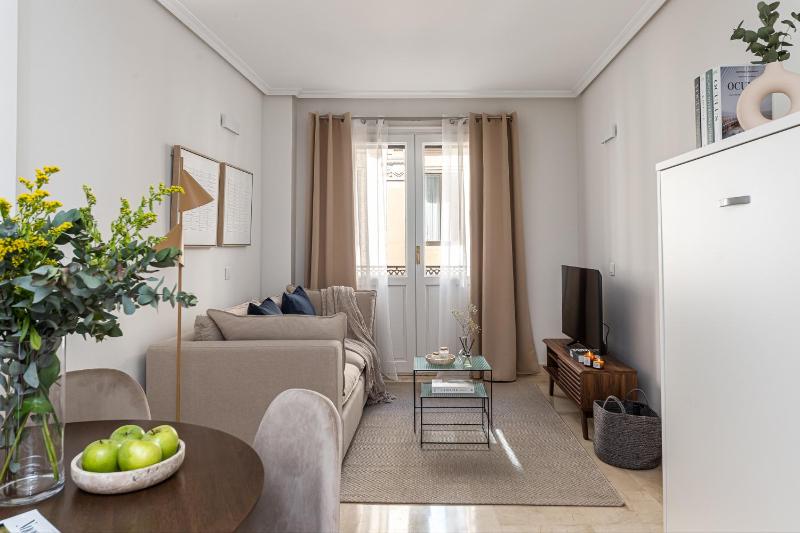 BNBHolder Loving Gran Via Apartment II — комфортный отель в Мадриде
