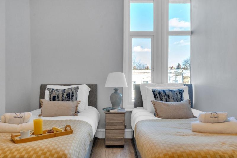 Цены на Homely - King's Cross Central London Apartments в Лондоне