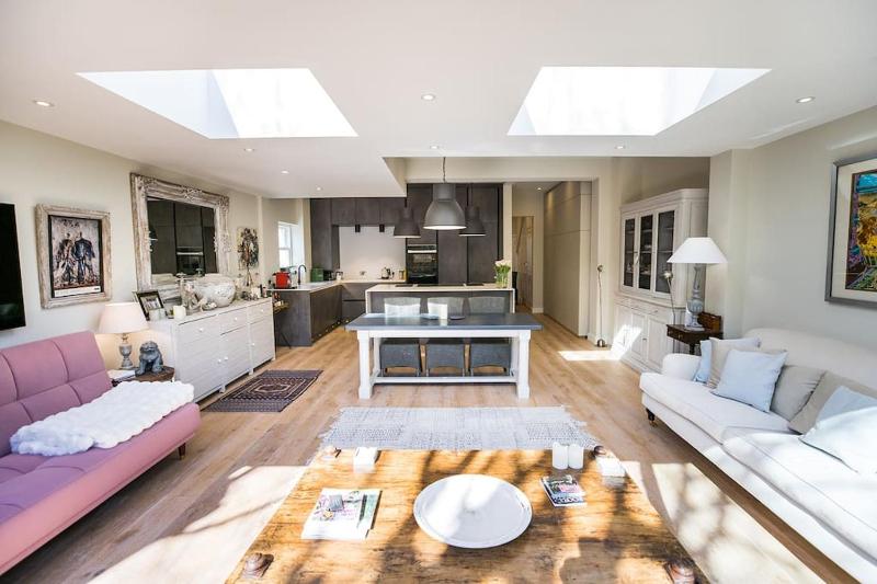 Swanky London pad in Putney — комфортный отель в Лондоне
