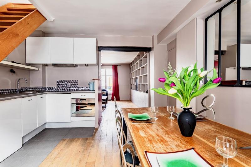 Цены на Duplex Bastille 4P в Париже