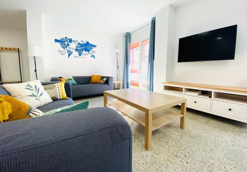 Spacious & Bright FLAT near The Beach — отель в Валенсии, Испания