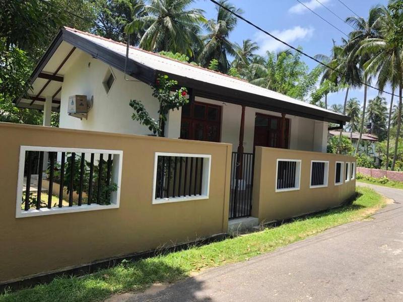 Bentota Beach House — отель в Бентота, Шри-Ланка