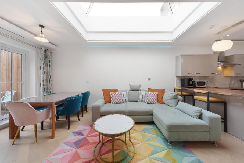 The Pearl - Luxury 5* Home with Park View — комфортный отель в Лондоне