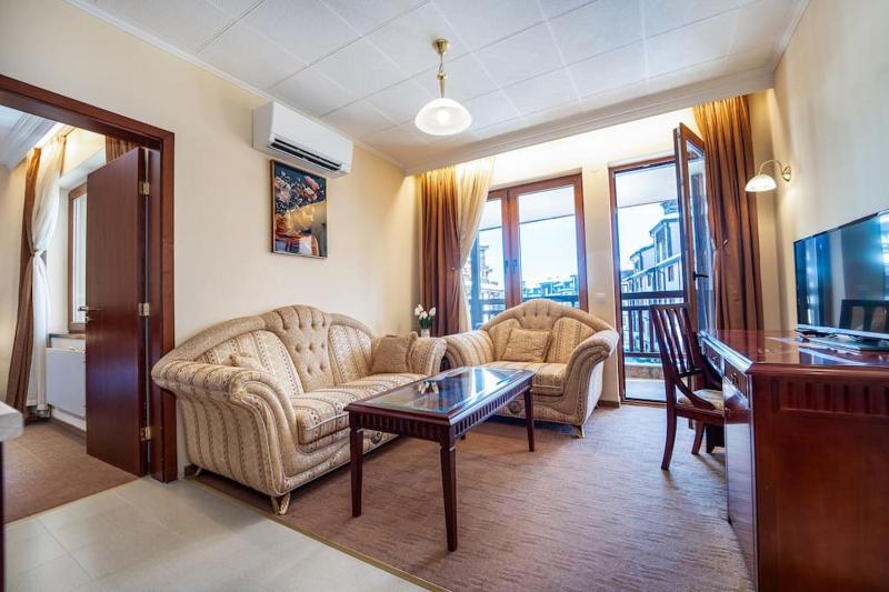 Ski Lift Delight Bansko Apartment — отель в Банско, Болгария