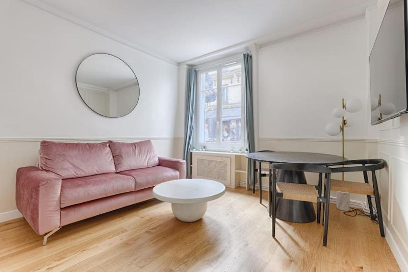 MyKeypers - Design & Cosy Flat 2BR Center Paris - Moulin Rouge — отзывы гостей и цены