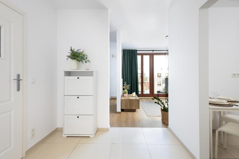 Apartament Goclawska SWPS PGE Narodowy Dworzec Wschodni Soho Factory — забронировать отель в Варшаве