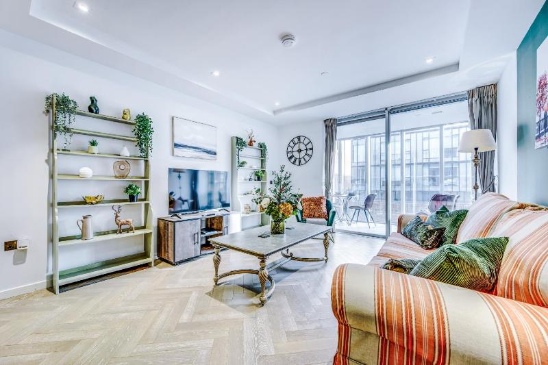 Stunning 2-Bed Apartment in London by 53 Degrees Property, City Centre, Amazing views! — отель в Лондоне, Соединенное Королевство