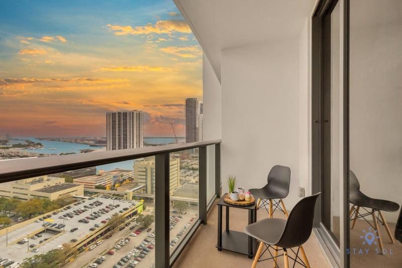 Modern Miami Gem - City View Condo - Free Parking — отзывы гостей и цены