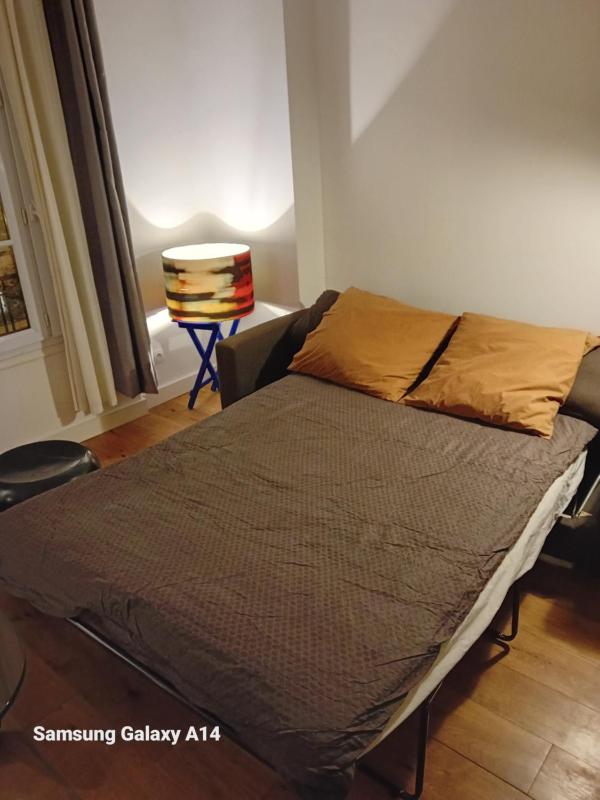 Quiet and very central apartment — забронировать отель в Париже