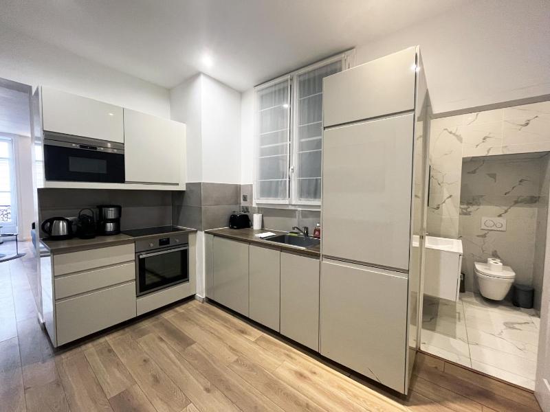 64-LUXURY FLAT CHAMPS ELYSEES (1D) — забронировать отель в Париже