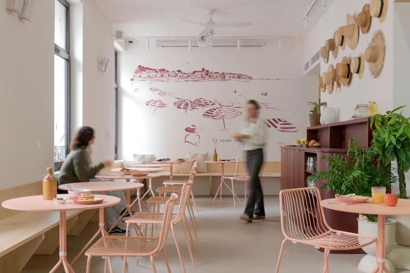 SLO Hostel Nice — комфортный отель в Николь
