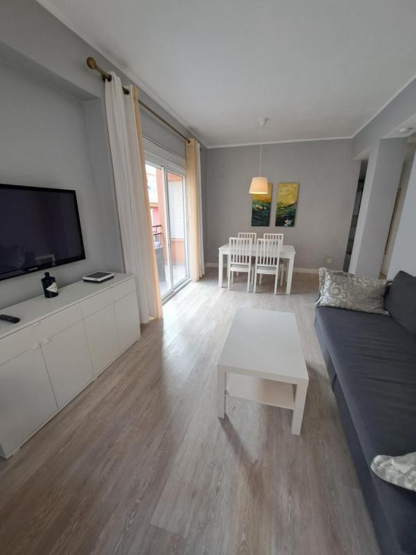Modern 2 BR corner unit in the heart of Alicante — отель в Аликанте, Испания