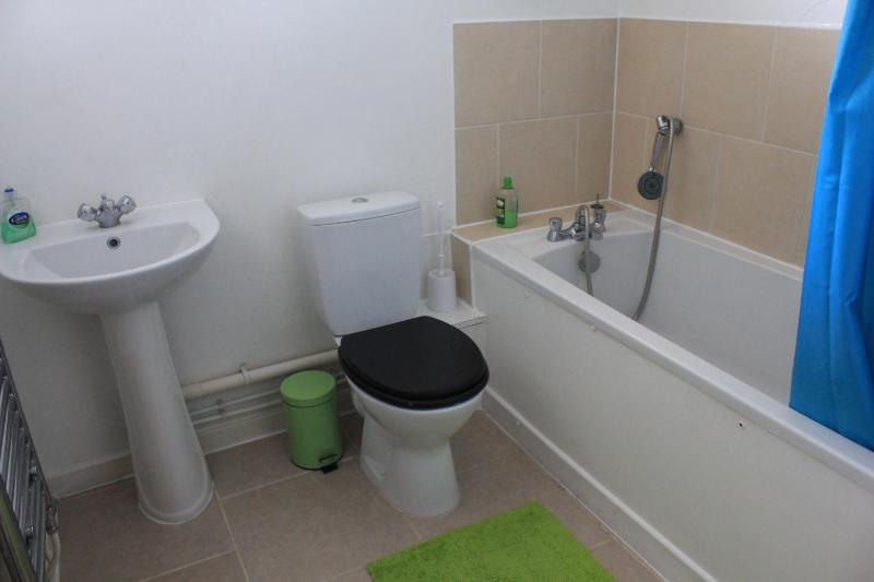Цены на Crossharbour Holiday Home в Лондоне