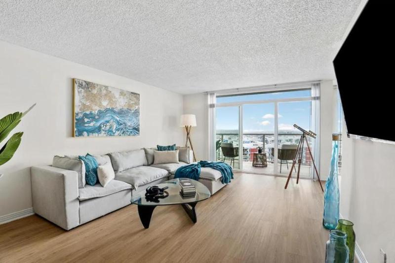 Цены на Sunset Haven 3-Bedrooms 2-Baths в Лос-Анджелесе