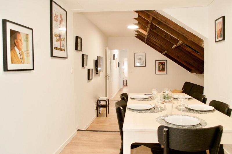 Appartement parisien branche a 10 min de Bastille — отель с удобствами в Париже