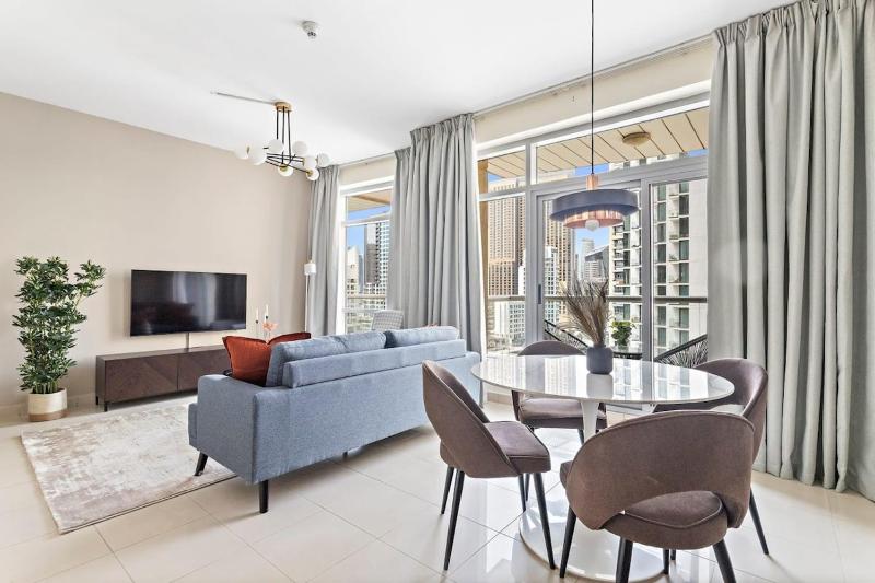 Цены на Silkhaus Marina view 1BDR newly furnished with pool & gym access в Дубае