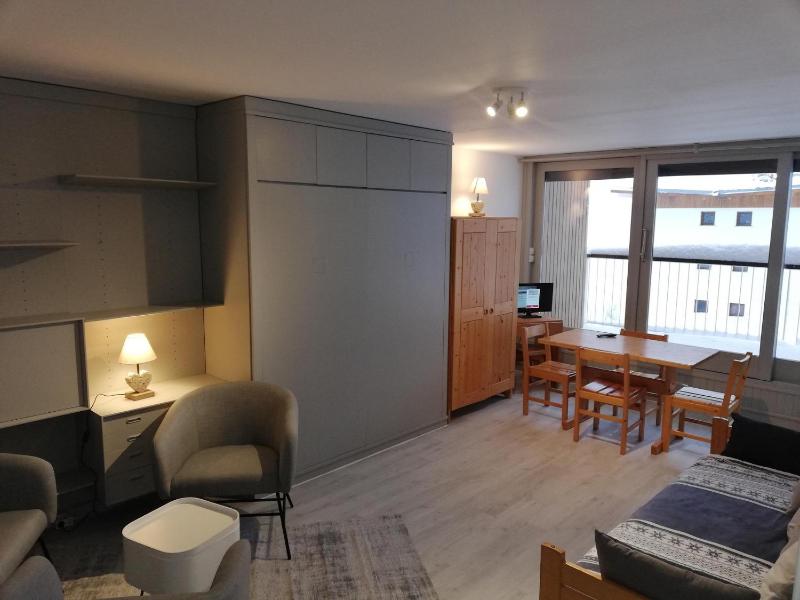 Studio skis aux pieds proche centre, balcon, parking, animaux admis - FR-1-514-33 — отель с удобным расположением в Куршевеле