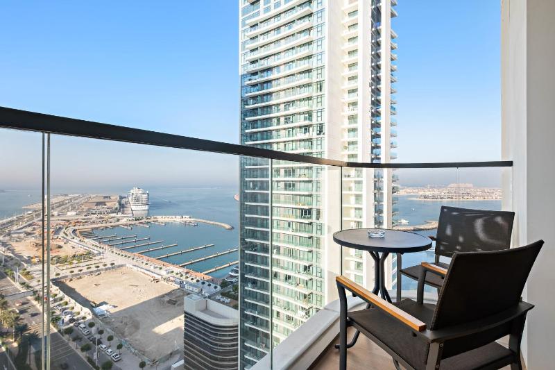 Silkhaus Sea & Palm View 1BDR in Emaar Beachfront — отель в Дубае, Объединенные Арабские Эмираты