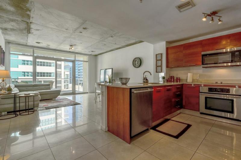 City Condo in Midtown Wynwood with pool and parking — отель в Майами, Соединенные Штаты Америки