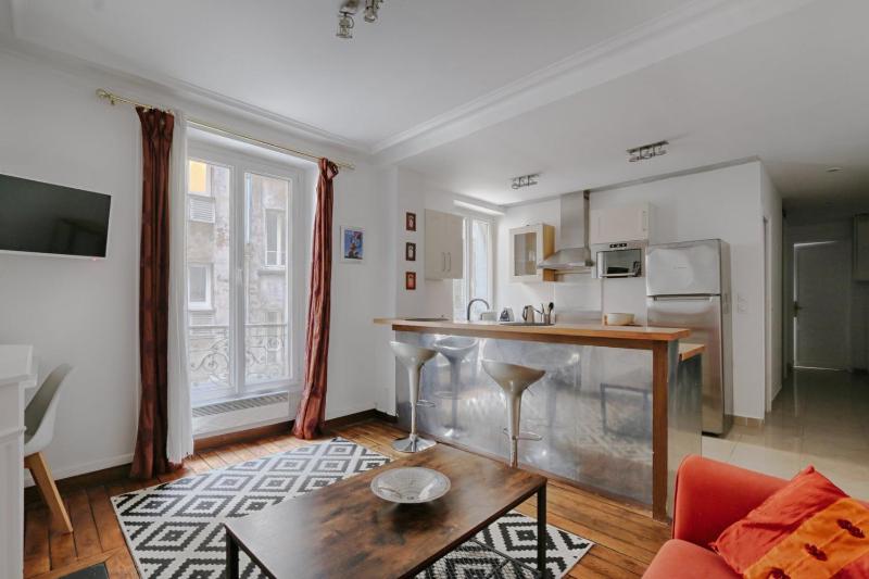 Spacious and luminous appartment for 4P — отель с удобным расположением в Париже