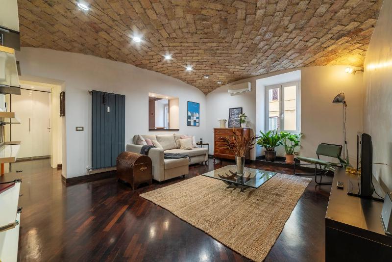 HospitalityRome Fashionable Apartment SanLorenzo — забронировать отель в Риме