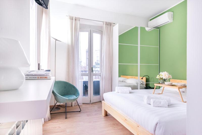 Amazing flat near Duomo & Colonne di San Lorenzo by Easylife — отель в Милане, Италия