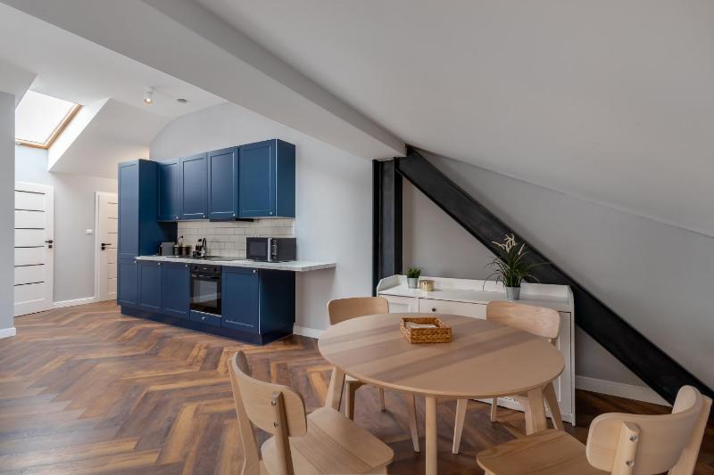 Цены на Golden Apartments Warsaw&Marcinkowskiego в Варшаве