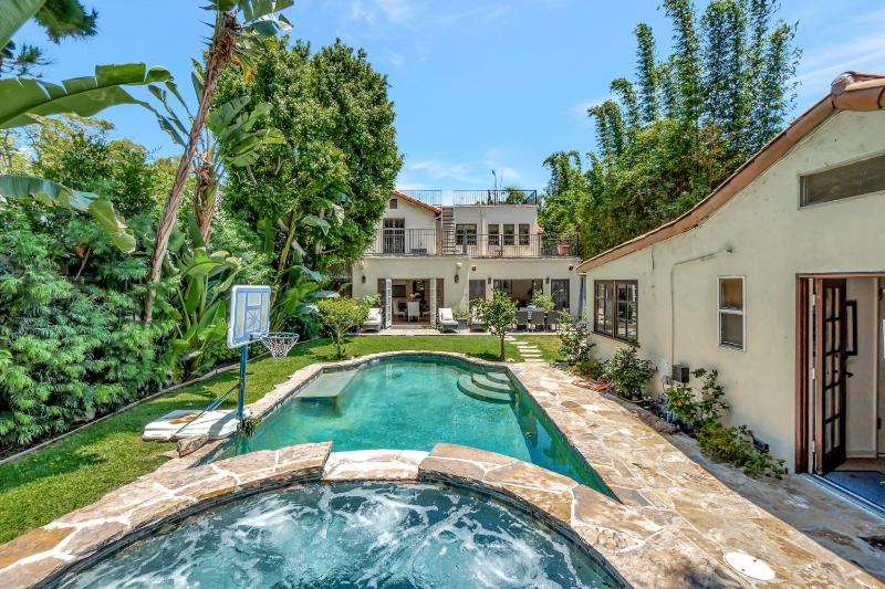 Hollywood Sunset Villa — комфортный отель в Лос-Анджелесе