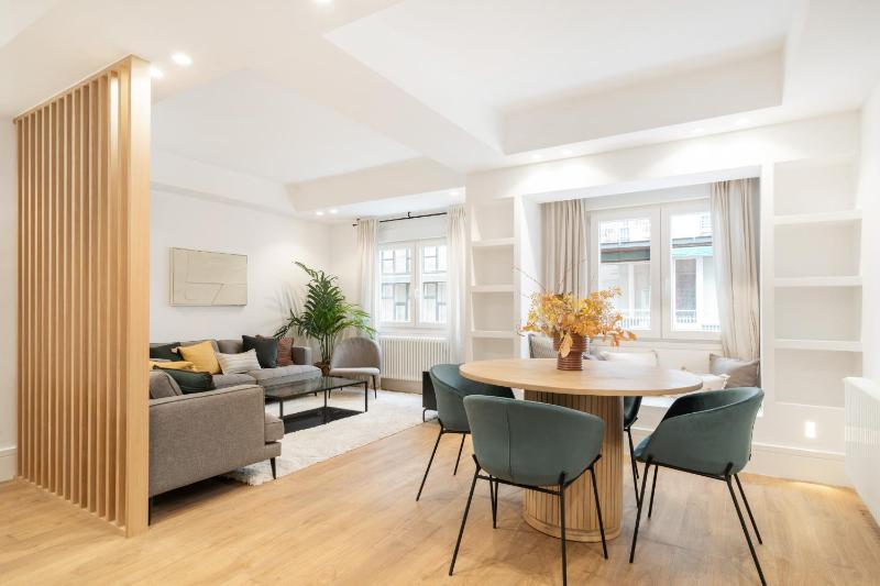 Apartamento exclusivo en GOYA-WIZINK CENTER — отель с удобствами в Мадриде