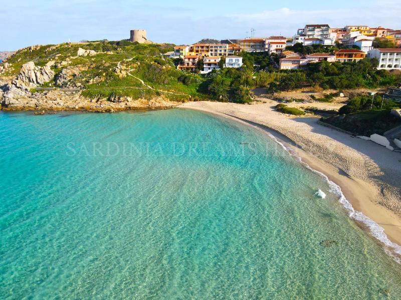 Casa Lorenza a Santa Teresa: Accogliente apt centrale