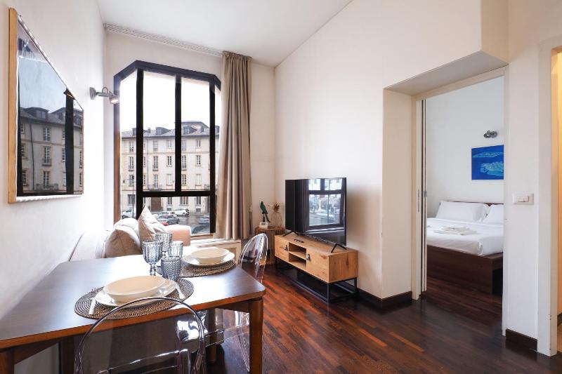 Milan - Duomo Luxury Apartment V — отель с удобствами в Милане
